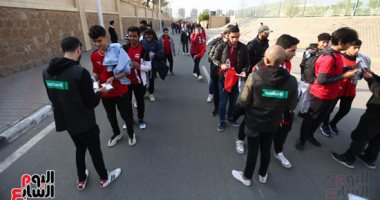 بدء توافد الجماهير على استاد القاهرة لحضور مباراة مصر والسنغال