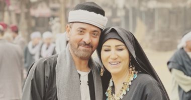 وفاء عامر بالجلابية وفتحى عبد الوهاب بـ"العمة والقفطان" فى كواليس جزيرة غمام