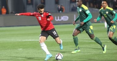 مصر والسنغال.. ساليو سيسيه يهدى الفراعنة هدف التقدم بعد كرة لـ محمد صلاح.. فيديو