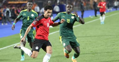 منتخب السنغال يهاجم الفراعنة مع بداية الشوط الثانى.. فيديو