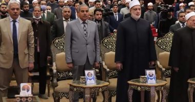 وكيل الأزهر يفتتح مؤتمر شريعة وقانون القاهرة بالوقوف حدادا على نقيب المحامين