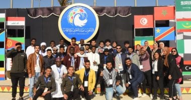 جامعة أسيوط تنظم برنامجا سياحيا لوفود طلابية تمثل 30 دولة لزيارة دير درنكة