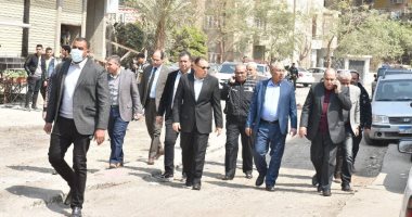 محافظ الشرقية يوجه بسرعة الانتهاء من تطوير شارع عمر بن الخطاب بالزقازيق..صور