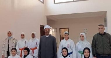 رئيس منطقة الإسكندرية يتفقد بطولة التايكوندو فتيات للمرحلة الإعدادية