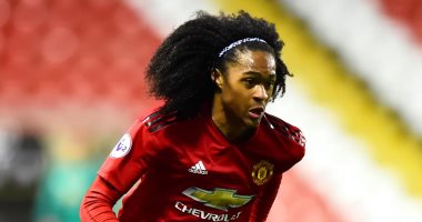 لاعب مانشستر يونايتد يتعرض لسرقة تحت تهديد السلاح فى منزله