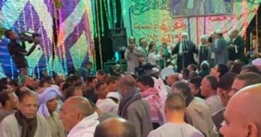 ليالٍ روحانية بالأقصر.. قصائد فى حب رسول الله بالعوامية (فيديو)