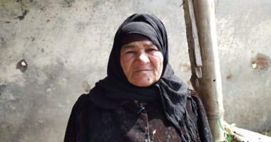 أم رضا.. 50 سنة بتعمل شاى في أسواق المواشى ببنها (فيديو وصور)