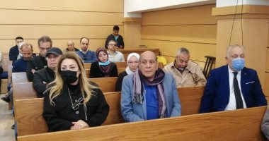 أشرف زكى ومحمود حميدة ونهال عنبر يحضرون جنازة عهدى صادق