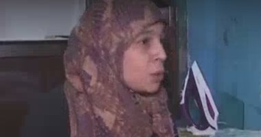 "من مصر" يعرض حالة إنسانية.. أمينة بتشتغل مكوجى وبتصرف على 6 أبناء
