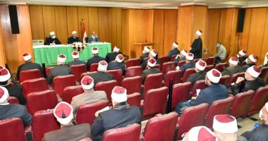 وزير الأوقاف يوجه المديريات ببدء حملات نظافة المساجد غدا استعدادا لشهر رمضان