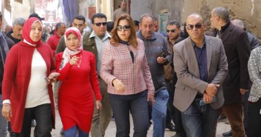 محافظ دمياط تتابع الأعمال الجارية بمشروع تطوير المناطق غير المخططة.. صور