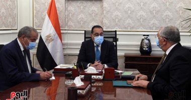 رئيس الوزراء يوجه بسرعة صرف المقابل المالى لتوريد القمح فى أسرع وقت