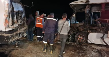 مصرع 3 وإصابة 25 في حادث تصادم بطريق "السويس - القاهرة".. صور