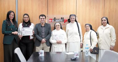 الأمهات المثاليات المكرمات بمجلس كنائس مصر فى "اليوم السابع".. جان فيتوريا بيتسوتو راهبة إيطالية الجنسية تخدم فى مصر منذ 60 سنة.. سناء صديق أم لثلاثة أبناء من ذوى الهمم.. وتؤكد: وجدت عون الله معى بعد إنجاب توأم
