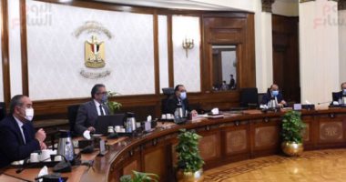وزارة السياحة تعلن الموافقة على تيسيرات خاصة بدخول السائحين إلى مصر