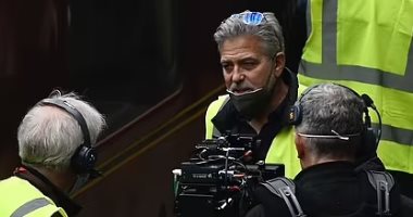 جورج كلوني خلال كواليس أحدث مشاريعه السينمائية فى دور المخرج  والمنتج..صور 