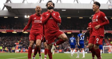 محمد صلاح يتفوق على نيمار وينافس فينينسيوس على أغلى جناح مهاجم فى العالم