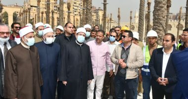 وزير الأوقاف يتفقد ترميم جامع عمرو بن العاص.. ويؤكد: عمارة بيوت الله أمر عظيم