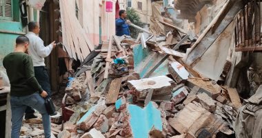 انهيار عقار قديم خالى من السكان دون إصابات بحى الجمرك فى الإسكندرية