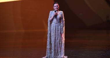 الفنانة شريهان تخطف الأضواء فى حفل قرعة كأس العالم 2022
