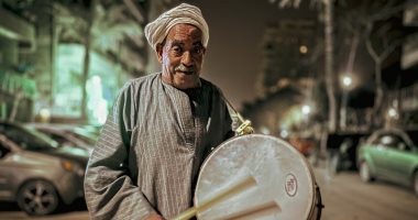 مصر الحلوة.. ربيع توفيق مسحراتى منذ 18 عامًا لإسعاد الأطفال.. صور