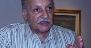 رحيل الناقد والفنان التشكيلى مكرم حنين عن عمر يناهز 82 عامًا