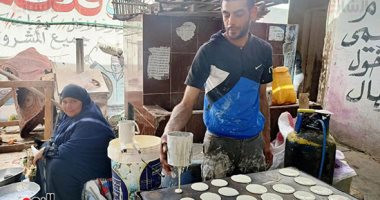 ملك القطايف فى المنوفية.. أكثر من 20 عاما فى الشغلانة (فيديو)