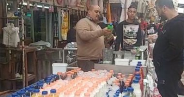 عصائر الصيام على الموضة.. شاهد أحدث تقاليع المشروبات الرمضانية بالإسكندرية.. لايف