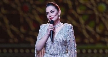 شيريهان تتألق بفستان من تصميم إيلي صعب مع تعديلات تناسبها.. اعرف غيرت إيه