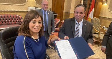 برتوكول تعاون بين المجلس التصديرى للملابس ومصلحة الجمارك لتسهيل نفاذ الصادرات