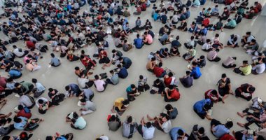 رمضان إندونيسيا.. حلقات ذكر بالمساجد وتقديم الطعام فى الساحات
