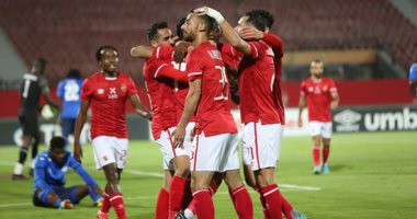 هل يواصل الأهلى هوايته فى هز شباك الرجاء المغربى على ملعبه الليلة؟