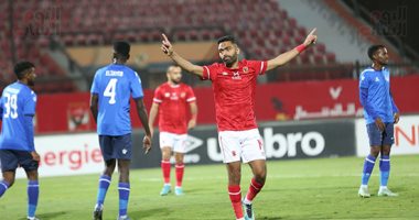 الأهلي يدفع بالشحات بدلا من ميكيسوني أمام المصري.. فيديو