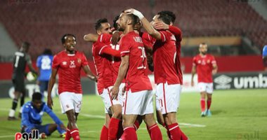 الأهلي يرتب إجراءات السفر إلى المغرب لمواجهة الرجاء