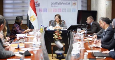 وزيرة التخطيط تستقبل مديرة سياسات التنمية بالبنك الدولى لمناقشة استضافة مصر COP27