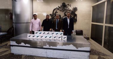جمارك مطار سوهاج تضبط تهريب عدد من الشيش الإلكترونية 