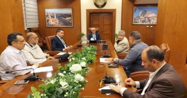 محافظ بورسعيد: جاهزية الصوامع والشون وكافة مواقع التخزين لاستقبال القمح