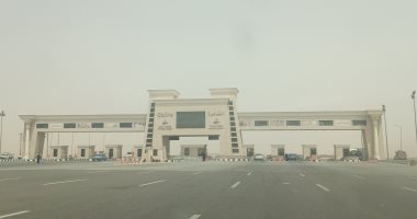الطريق الصحراوى الغربى الجديد شريان التنمية بالصعيد.. فيديو