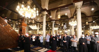 أول صلاة جمعة فى مسجد الحسين بعد إعادة ترميمه