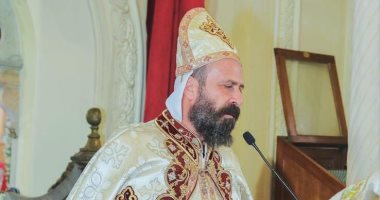 تعرف على القمص أرسانيوس وديد كاهن كنيسة العذراء بالإسكندرية بعد طعنه بآلة حادة