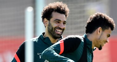 محمد صلاح يستعد لمواجهة مانشستر سيتى بابتسامة عريضة