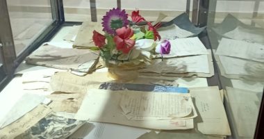 فى ذكرى مذبحة بحر البقر.. شاهد كتب وكراسات وملابس شهداء الحادث بمتحف المدرسة