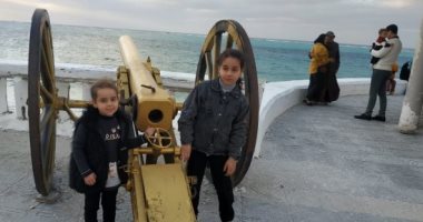 شاهد الأجواء الرمضانية وتجهيز مدفع الإفطار للانطلاق على كورنيش مطروح.. لايف