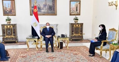 الرئيس السيسي يؤكد متابعته للأعمال الأدبية للكاتبة سماح أبو بكر عزت.. ويوجه بحشد الطاقات الإبداعية بمجال نشأة الأطفال من مفكرين وعلماء وفنانين لبلورة استراتيجية وطنية متكاملة لبناء شخصية وقدرات الأطفال من المهد