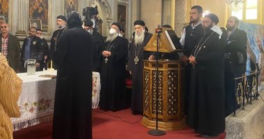 صلاة الثالث بالكاتدرائية المرقسية على روح القمص أرسانيوس.. صور