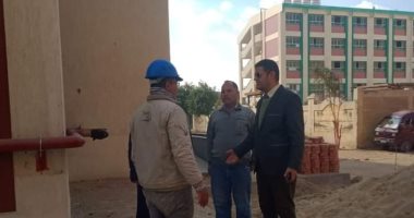 رئيس مدينة أشمون بالمنوفية يتابع تنفيذ مشروعات حياة كريمة بسبك الأحد وسنتريس
