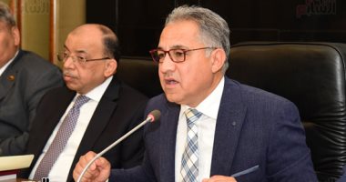 وزير التنمية المحلية: تكليفات رئاسية بحل مشكلة المواقف العشوائية