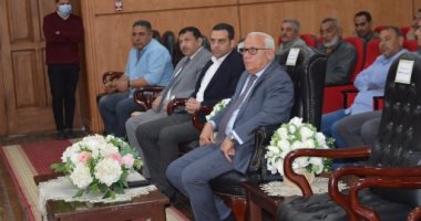 محافظ بورسعيد: بدء موسم توريد القمح بمنطقة سهل الطينة فى 20 أبريل القادم 