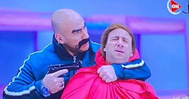 الكبير أوى 6 الحلقة 10.. الكبيرة وجونى مسئولان عن لعبة السبيط