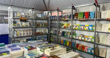 من جنيه لـ 20.. معرض لإصدارات "ثقافتك كتابك" فى مهرجان ليالى رمضان.. صور